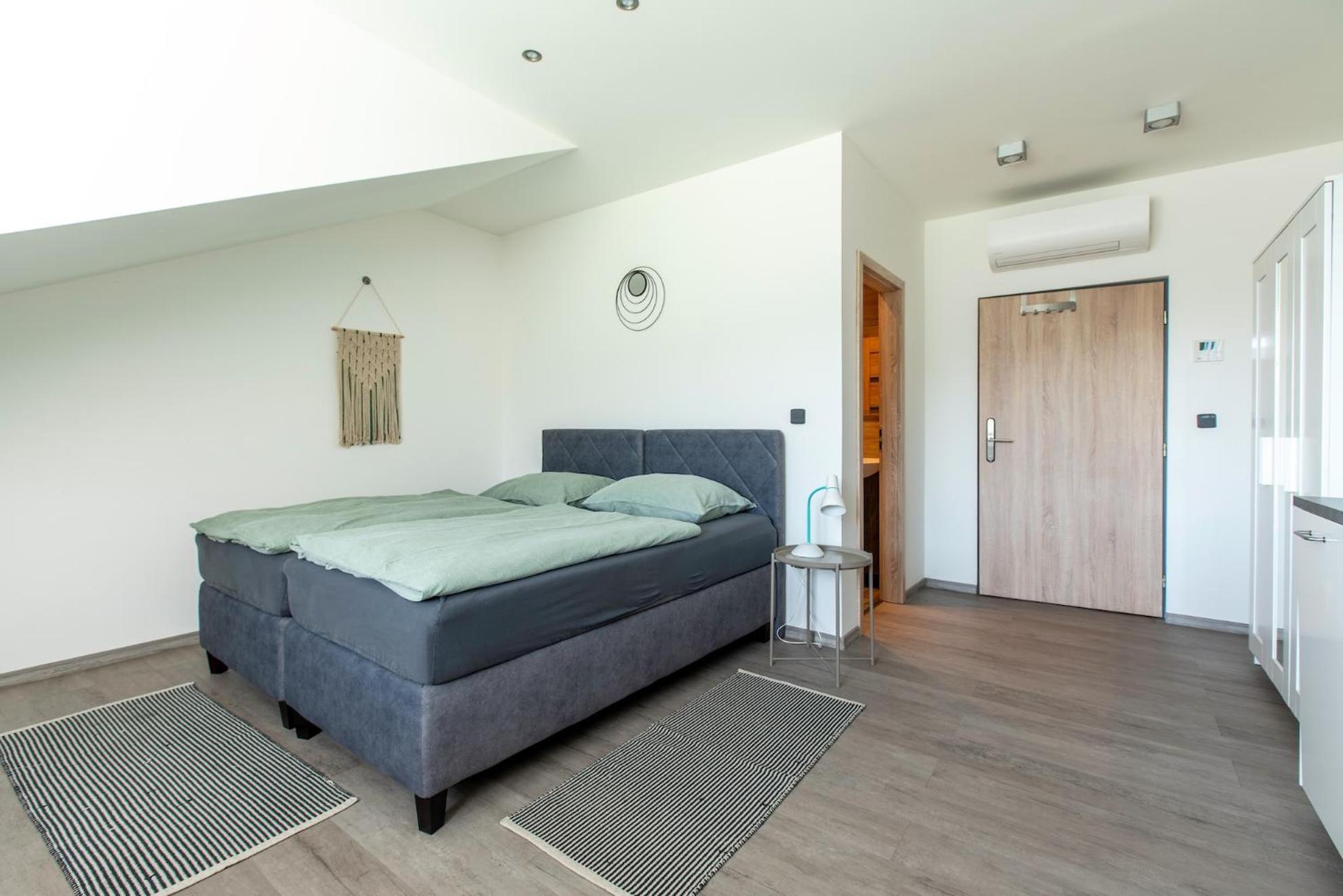 Restaurace Hotel Praha Nizbor 외부 사진