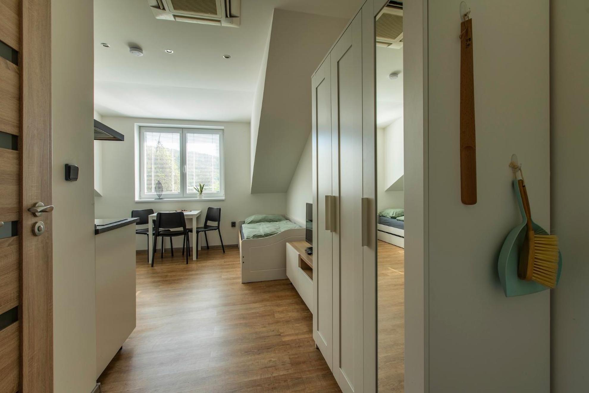 Restaurace Hotel Praha Nizbor 외부 사진